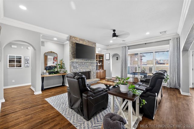 14119 E 88th Street North, Owasso, OK 74055