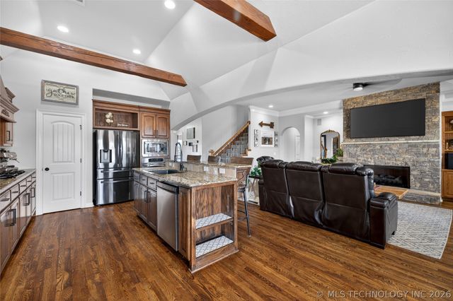 14119 E 88th Street North, Owasso, OK 74055