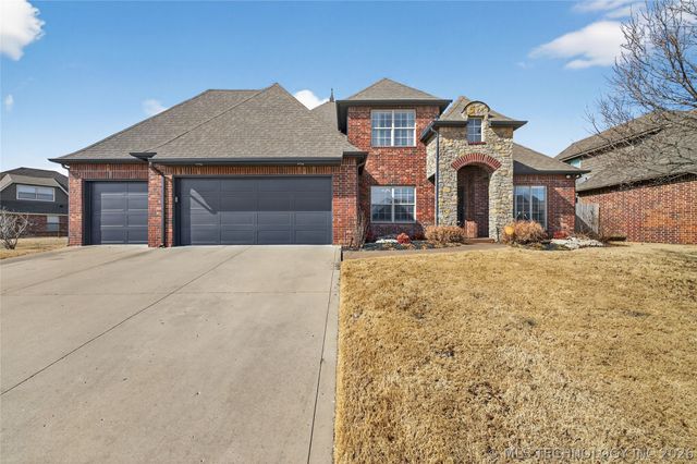 14119 E 88th Street North, Owasso, OK 74055