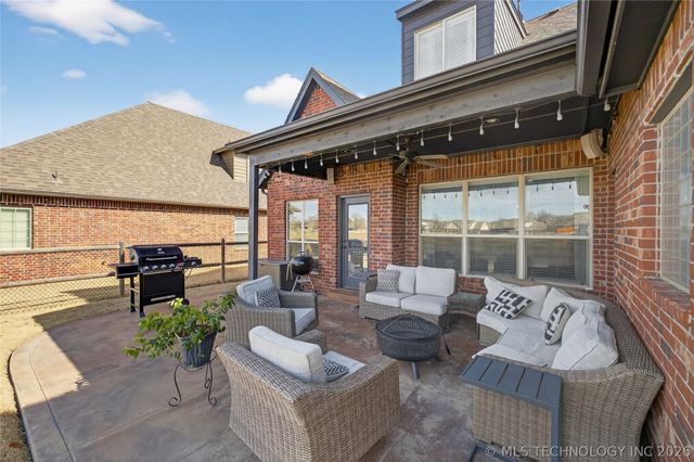 14119 E 88th Street North, Owasso, OK 74055