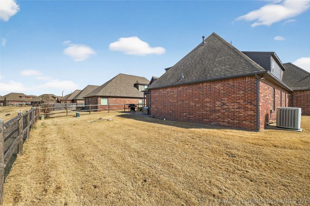 14119 E 88th Street North, Owasso, OK 74055