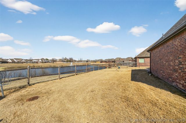 14119 E 88th Street North, Owasso, OK 74055