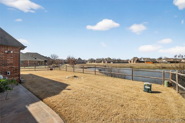 14119 E 88th Street North, Owasso, OK 74055