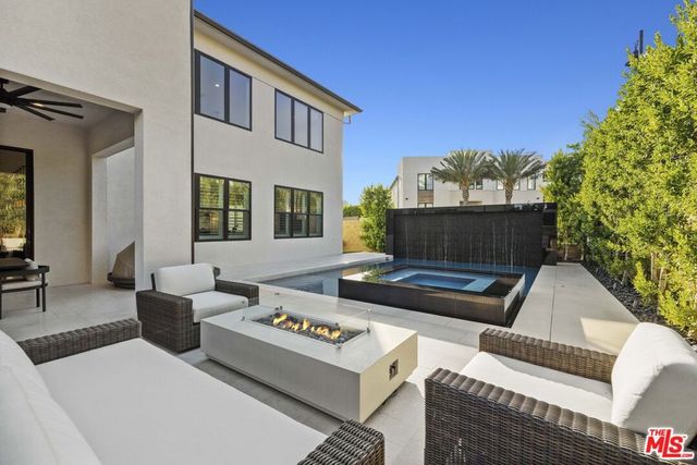 20211 W Liverpool Way, Porter Ranch, CA 91326