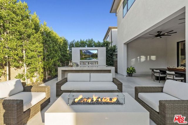 20211 W Liverpool Way, Porter Ranch, CA 91326