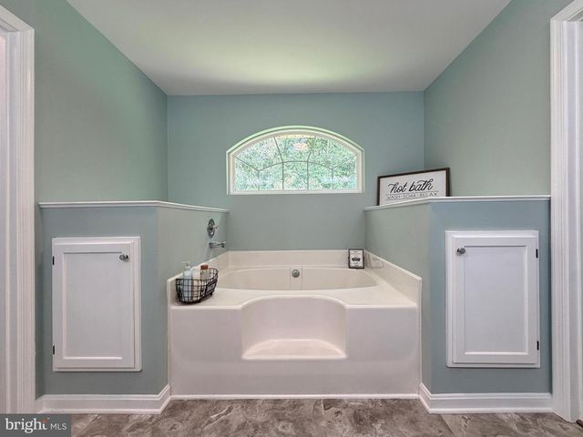 39266 PERSIMMON CREEK RD, Mechanicsville, MD 20659