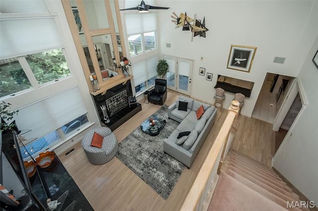 1318 Conway Oaks Drive, Chesterfield, MO 63017