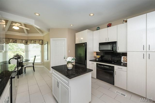 1318 Conway Oaks Drive, Chesterfield, MO 63017