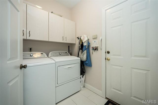 1318 Conway Oaks Drive, Chesterfield, MO 63017