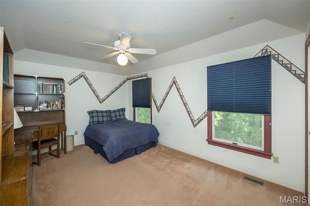 1318 Conway Oaks Drive, Chesterfield, MO 63017