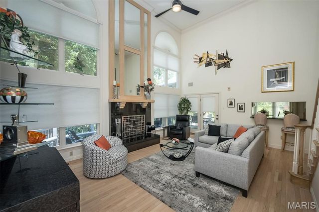 1318 Conway Oaks Drive, Chesterfield, MO 63017