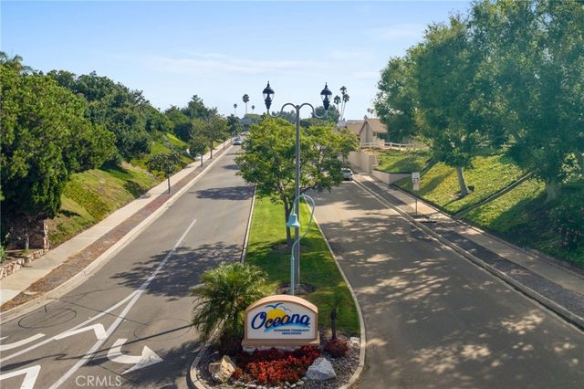 3747 Vista Campana S 3, Oceanside, CA 92057