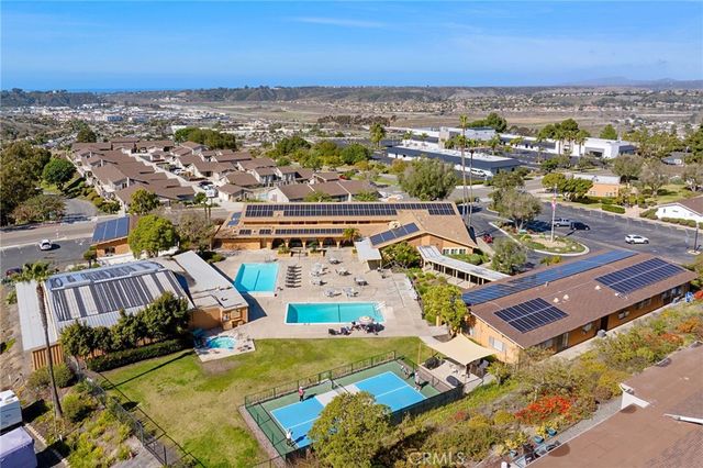 3747 Vista Campana S 3, Oceanside, CA 92057