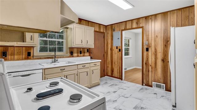2726 Hollywood Drive, Decatur, GA 30033