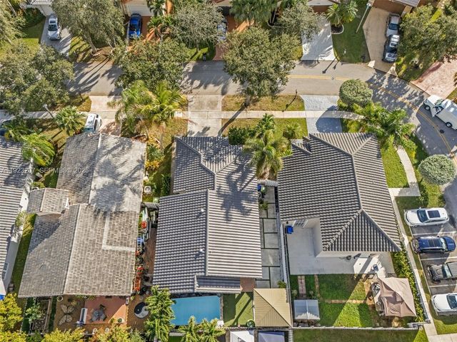 17677 SW 6th Ct, Pembroke Pines, FL 33029