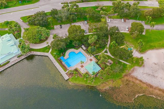 17677 SW 6th Ct, Pembroke Pines, FL 33029