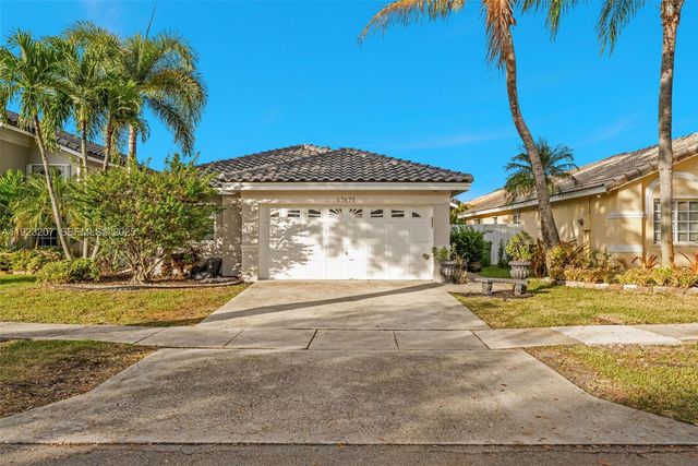17677 SW 6th Ct, Pembroke Pines, FL 33029