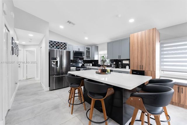 17677 SW 6th Ct, Pembroke Pines, FL 33029