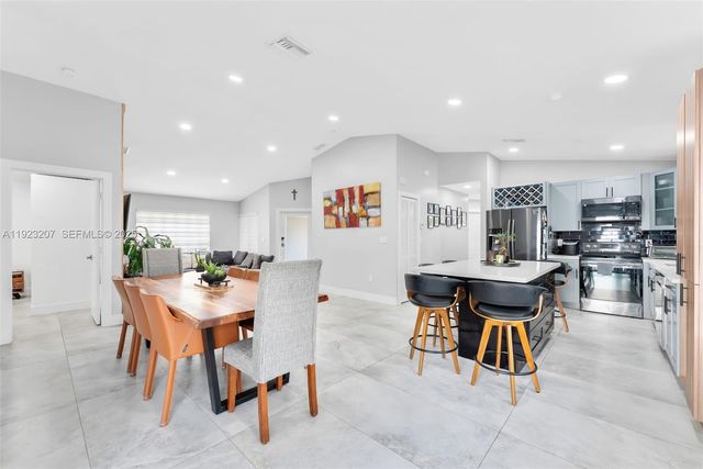 17677 SW 6th Ct, Pembroke Pines, FL 33029