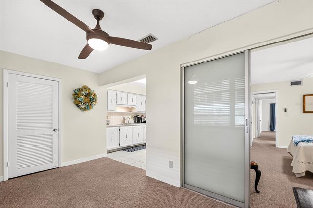 5880 38TH AVENUE N 109, St Petersburg, FL 33710