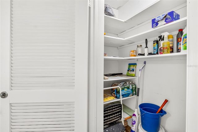 5880 38TH AVENUE N 109, St Petersburg, FL 33710