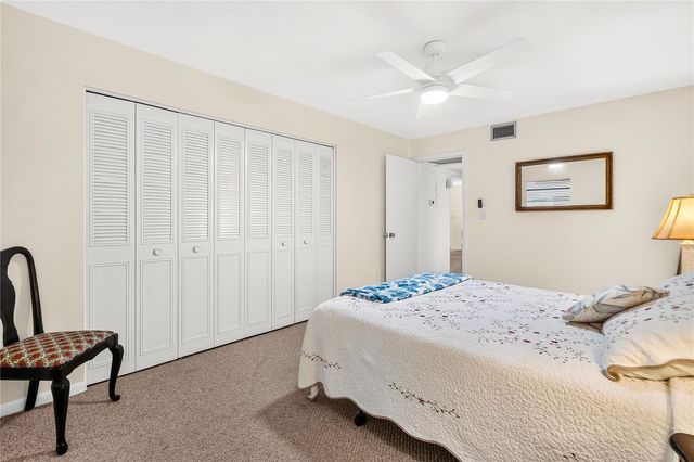 5880 38TH AVENUE N 109, St Petersburg, FL 33710