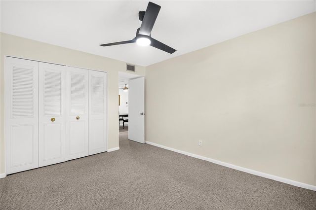 5880 38TH AVENUE N 109, St Petersburg, FL 33710