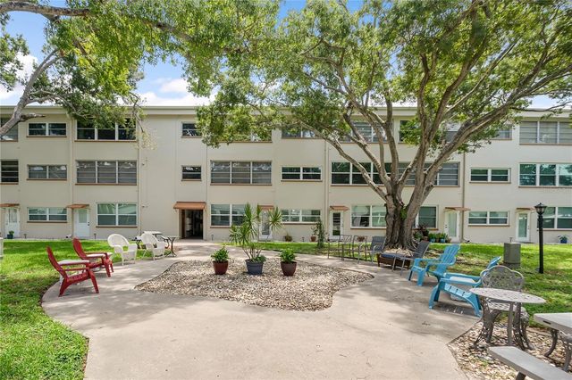 5880 38TH AVENUE N 109, St Petersburg, FL 33710