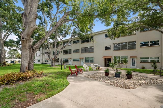 5880 38TH AVENUE N 109, St Petersburg, FL 33710