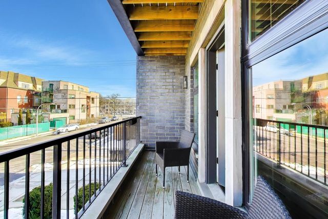 347 E 44th Street, Chicago, IL 60653