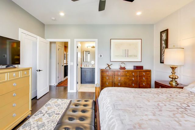 347 E 44th Street, Chicago, IL 60653