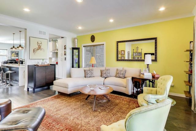 347 E 44th Street, Chicago, IL 60653