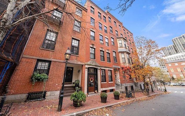 9 Hancock Street 5R, Boston, MA 02114