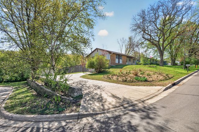 2580 Winfield Avenue, Golden Valley, MN 55422
