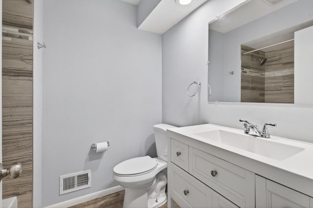 2580 Winfield Avenue, Golden Valley, MN 55422