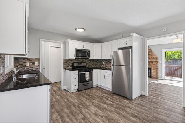 2580 Winfield Avenue, Golden Valley, MN 55422