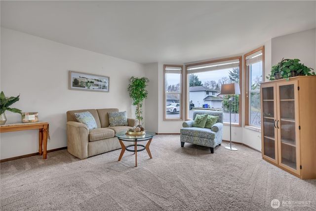 26424 107th Avenue SE, Kent, WA 98030