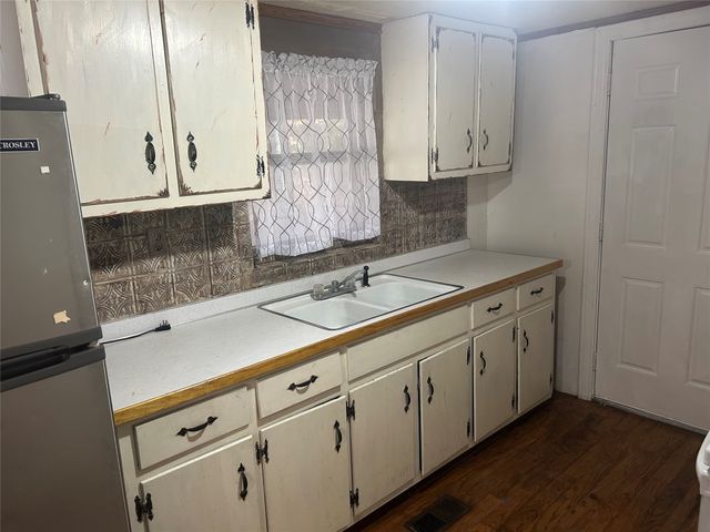 115 Sandy Top Road, Scroggins, TX 75480