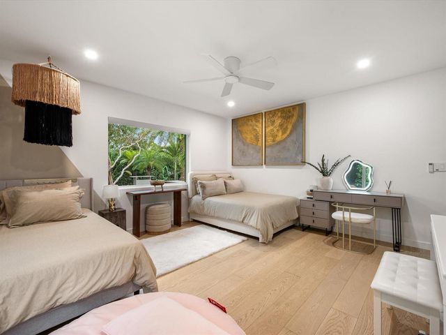2711 NE 19th Street, Fort Lauderdale, FL 33305