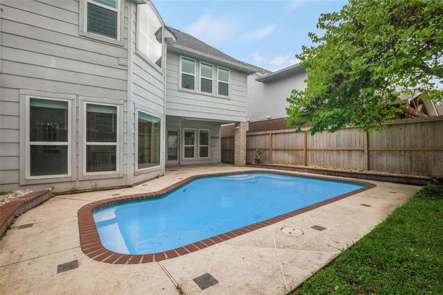 14402 Sandalfoot Street, Houston, TX 77095