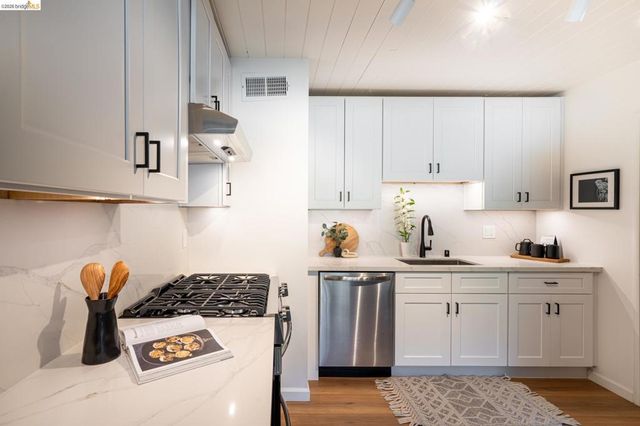 1343 1343 Navellier St, El Cerrito, CA 94530