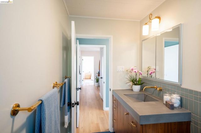 1343 1343 Navellier St, El Cerrito, CA 94530