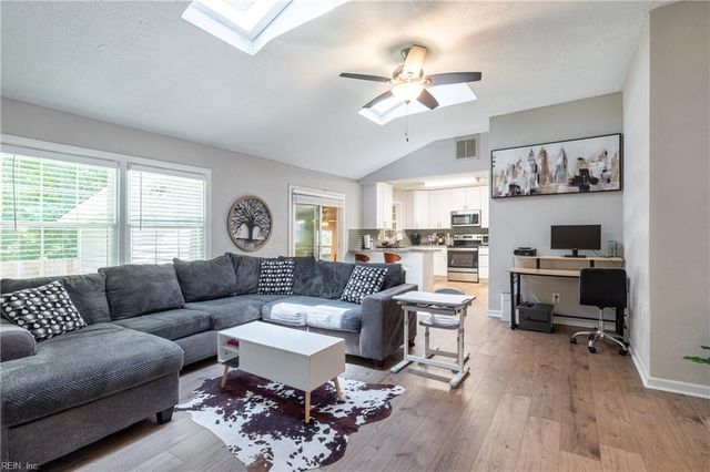 1201 Prosperity RD, Virginia Beach, VA 23451