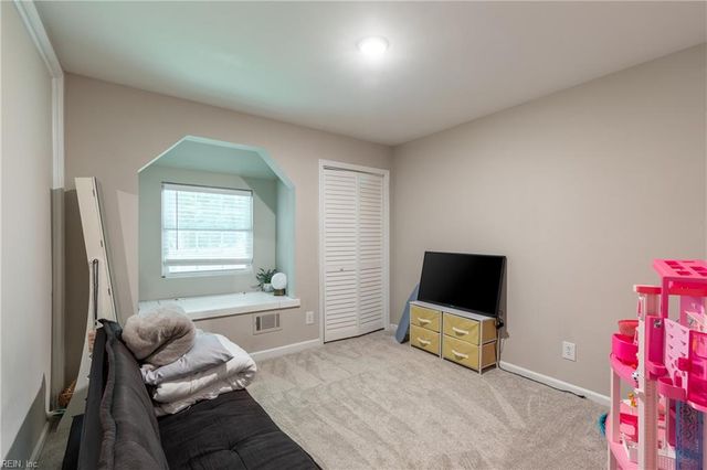 1201 Prosperity RD, Virginia Beach, VA 23451