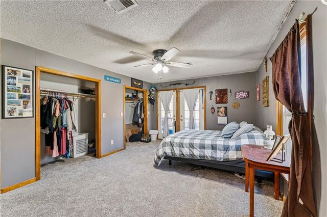 10540 W 287th Street, Louisburg, KS 66053