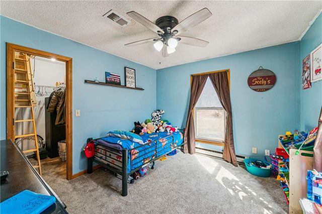 10540 W 287th Street, Louisburg, KS 66053