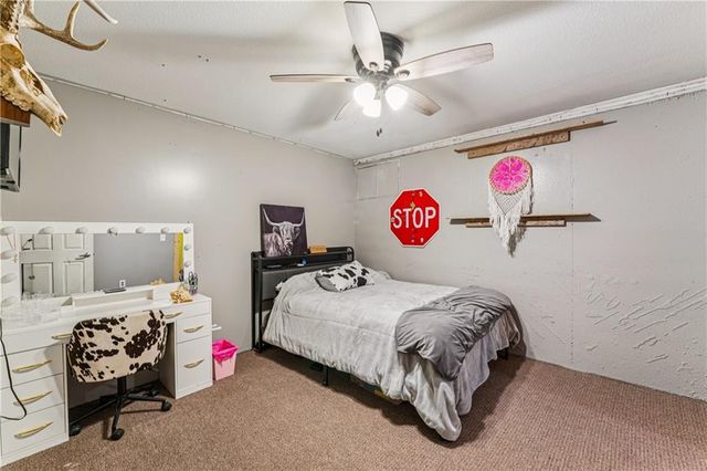 10540 W 287th Street, Louisburg, KS 66053