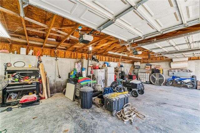 10540 W 287th Street, Louisburg, KS 66053