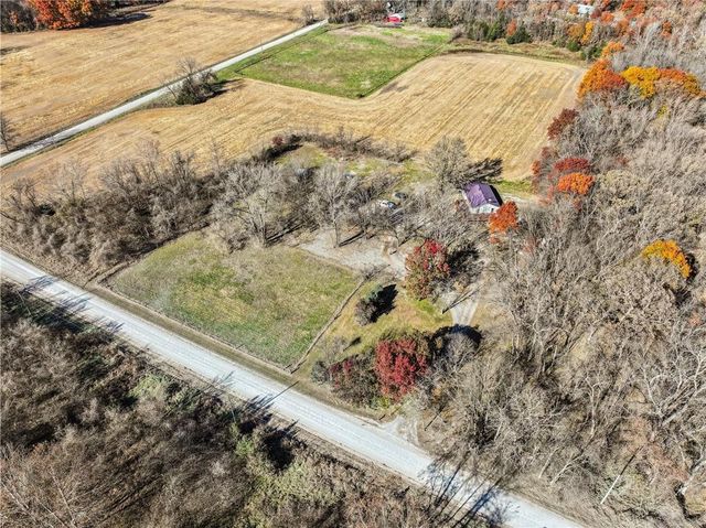 10540 W 287th Street, Louisburg, KS 66053