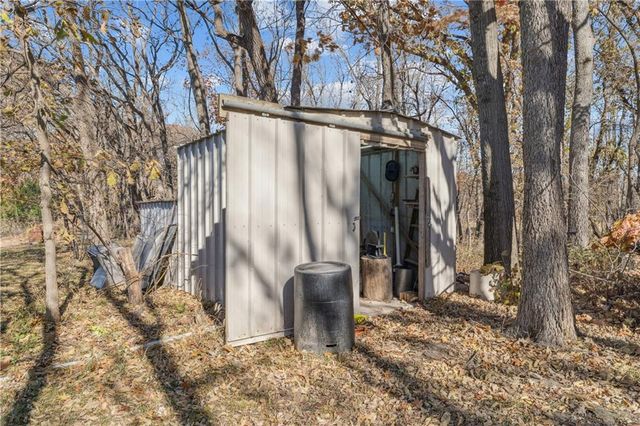 10540 W 287th Street, Louisburg, KS 66053